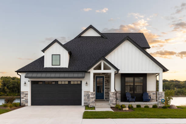 Best Roof Installation  in Blue Ridge, VA